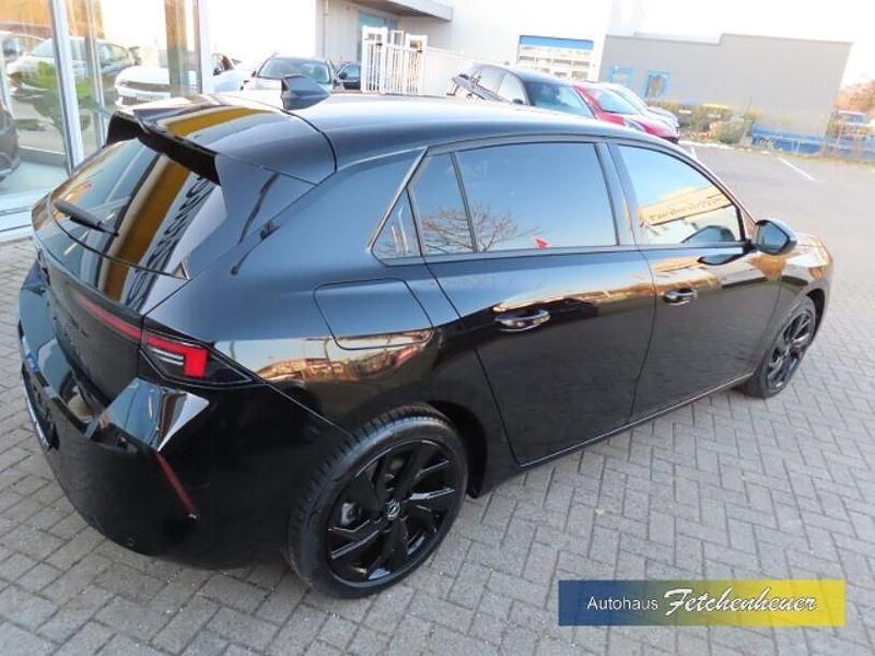 Gebraucht Opel Astra 131 PS (96 kW) 2024 Schwarz Limousine