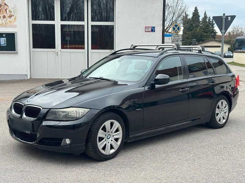 Gebraucht BMW 320 177 PS (130 kW) 2008 Schwarz Kombi