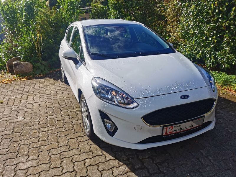 Weiß Gebraucht 2020 Ford Fiesta Cool & Connect Kleinwagen | 14.590 € (Fairer Preis) - Bild 1/4