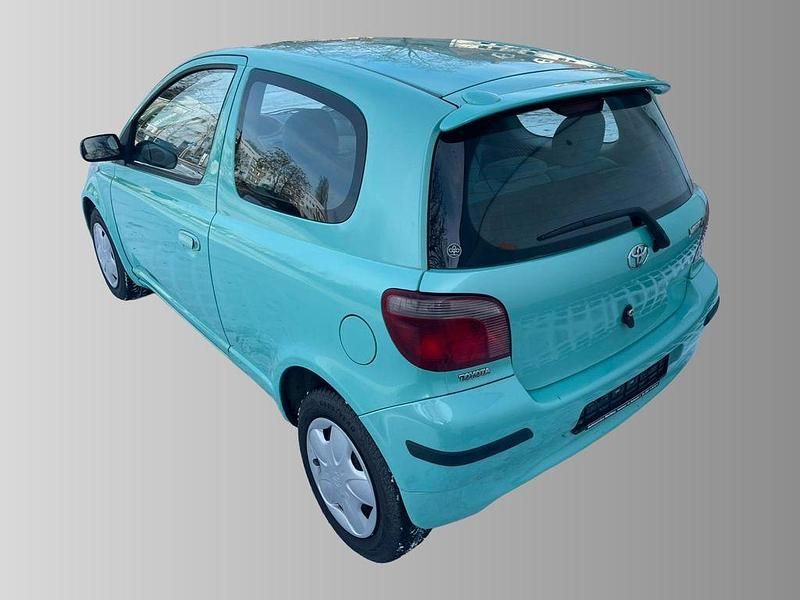 Gebraucht Toyota Yaris 68 PS (50 kW) 1999 Grün Kleinwagen