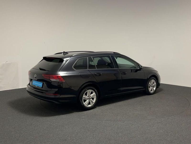 Gebraucht VW Golf VIII Life 150 PS (110 kW) 2023 Schwarz Kombi