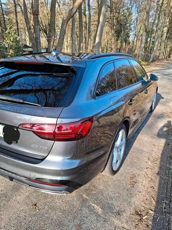 Gebraucht Audi A4 S-Line 190 PS (139 kW) 2019 Grau Kombi