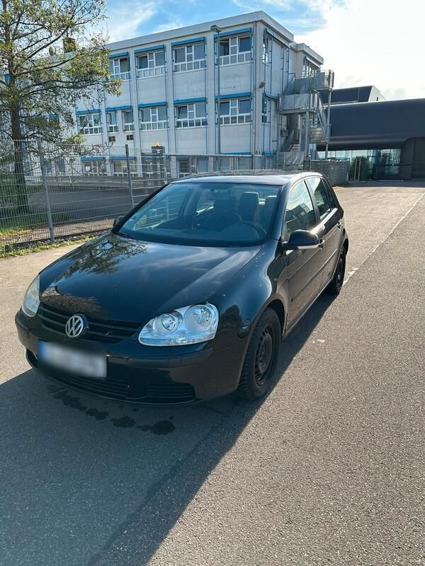 Schwarz Gebraucht 2004 VW Golf V Kleinwagen | 3.350 € (Etwas zu teuer) - Bild 1/4
