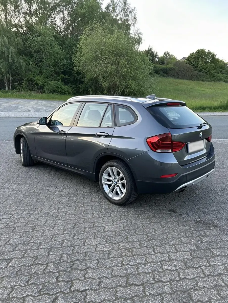 Usado BMW X1 150 CV (110 kW) 2014 Gris SUV