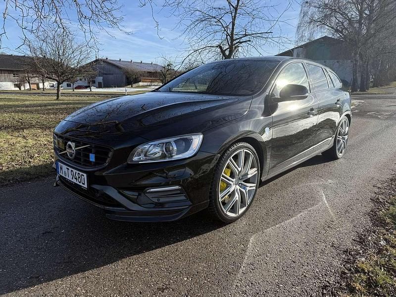 Gebraucht Volvo V60 367 PS (269 kW) 2017 Schwarz Kombi