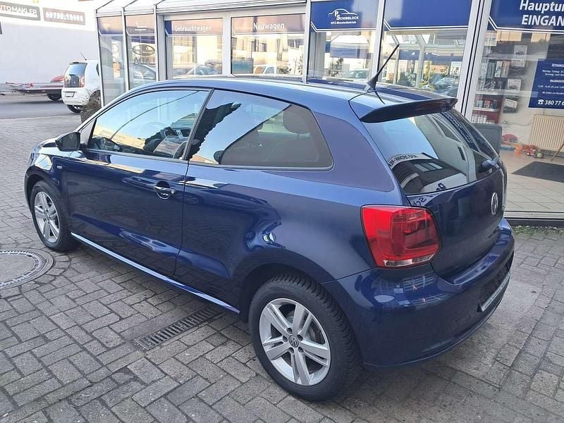 Gebraucht VW Polo Match 60 PS (44 kW) 2012 Blau Kleinwagen