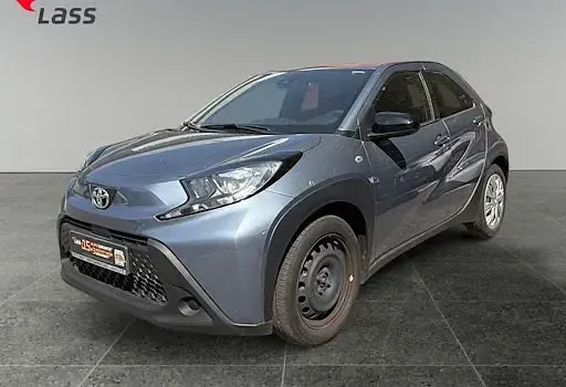 Gebraucht Toyota Aygo X-play 72 PS (52 kW) 2024 Grau Kleinwagen