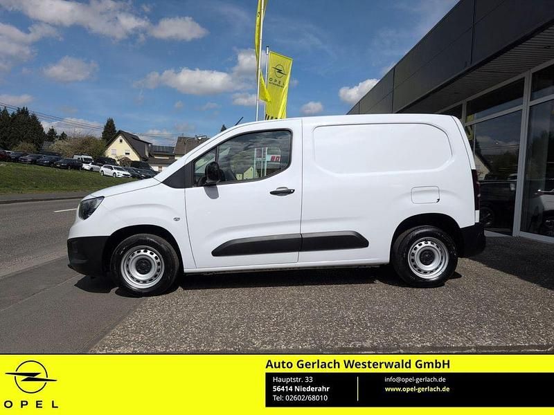 Gebraucht Opel Combo Basis 102 PS (75 kW) 2024 Weiss Van / Kleinbus
