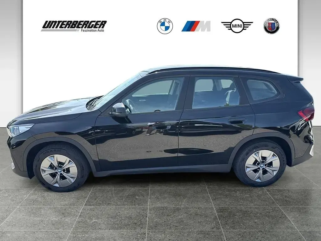 Używany BMW iX1 Performance 200 kW (272 KM) 2023 Czarny SUV