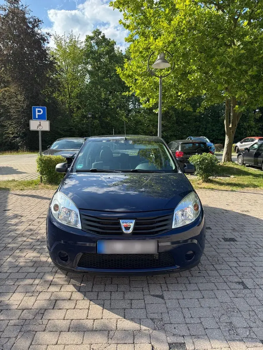 Gebraucht Dacia Sandero Ambiance 75 PS (55 kW) 2012 Blau Limousine