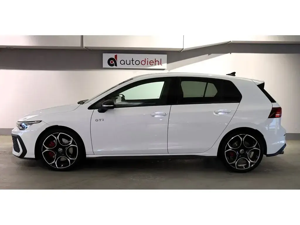 Gebraucht VW Golf VIII GTI 265 PS (194 kW) 2025 Weiß Limousine