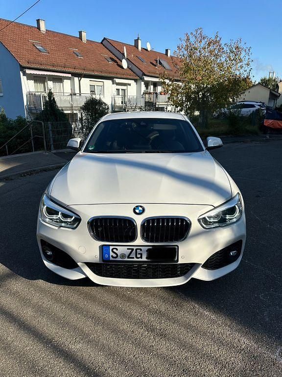 Gebraucht BMW 120 M Sport 190 PS (139 kW) 2015 Weiß Kleinwagen