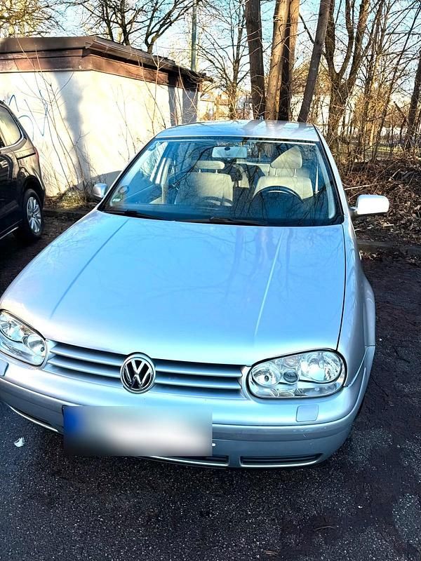 Gebraucht VW Golf IV 116 PS (85 kW) 2002 Silber Kleinwagen