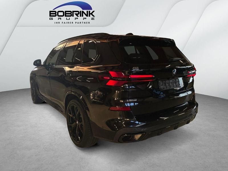 Gebraucht BMW X5 Performance 298 PS (219 kW) 2024 Schwarz SUV