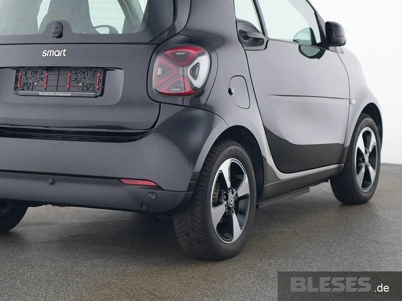Gebraucht Smart ForTwo Coupé Exclusive 60 kW (82 PS) 2024 Bodypanels in black Kleinwagen