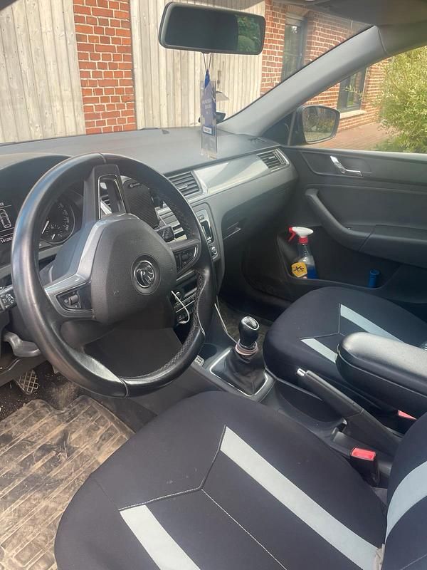 Gebraucht Skoda Rapid Active 86 PS (63 kW) 2014 Schwarz Limousine