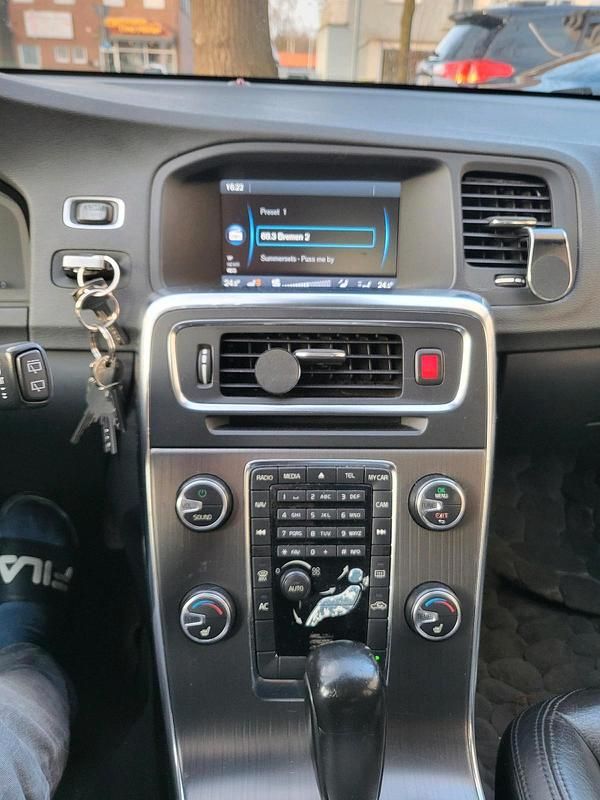 Gebraucht Volvo V60 210 PS (154 kW) 2010 Andere farben Kombi