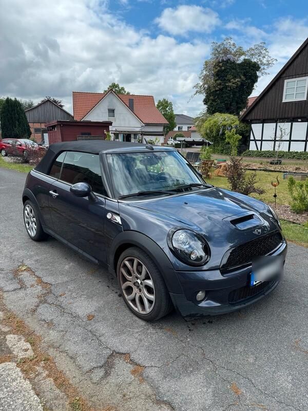Grau Gebraucht 2014 Mini Cooper SD Cabriolet Cabrio | 10.900 € (Fairer Preis) - Bild 1/4
