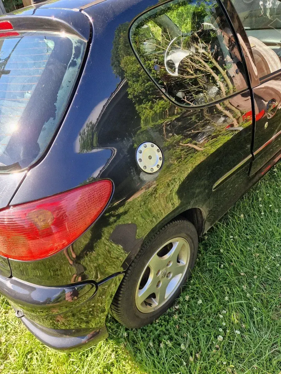 Gebraucht Peugeot 206 75 PS (55 kW) 2007 Schwarz Kleinwagen
