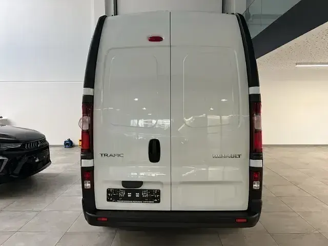 Ny Renault Trafic 150 HK (110 kW) 2025 Hvid MPV