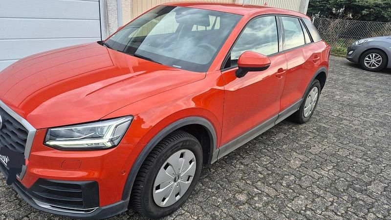 Używany Audi Q2 150 KM (110 kW) 2017 Pomarańczowy SUV