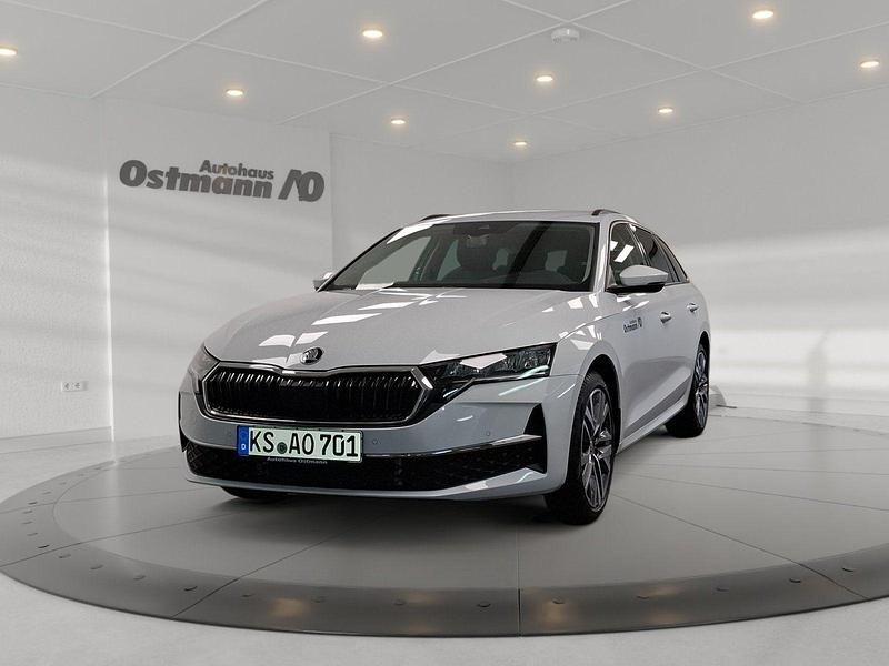 Weiß Gebraucht 2025 Skoda Octavia Selection Kombi | 37.989 € (Etwas zu teuer) - Bild 1/4