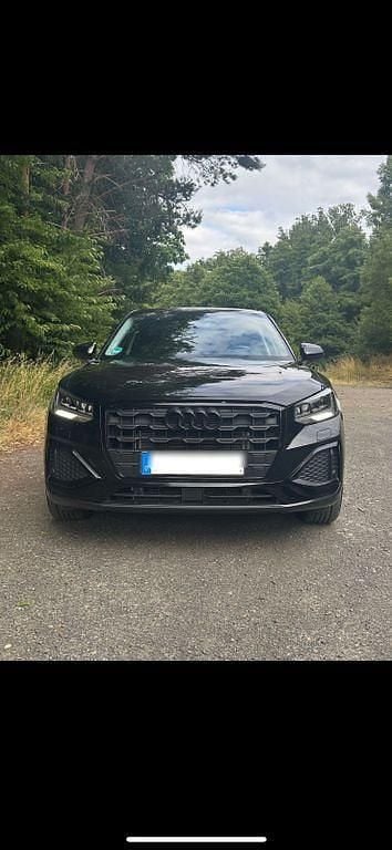 Gebraucht Audi Q2 Advanced 150 PS (110 kW) 2022 Schwarz SUV