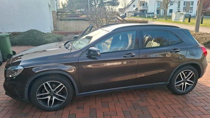 Gebraucht Mercedes GLA200 156 PS (114 kW) 2014 SUV