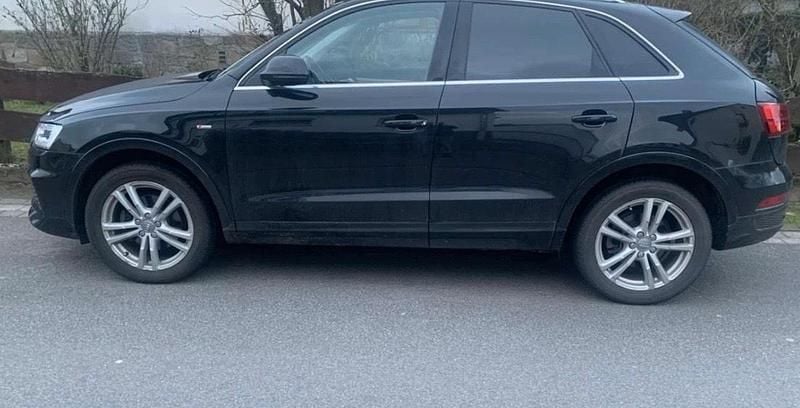 Second-hand Audi Q3 S-Line 220 CP (161 kW) 2015 Negru SUV