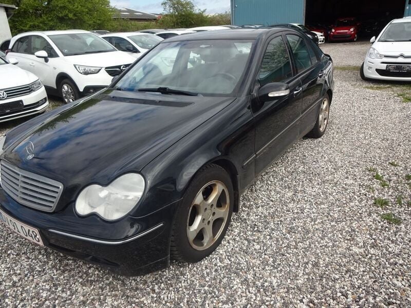 Gebraucht Mercedes C240 170 PS (125 kW) 2000 Schwarz Limousine