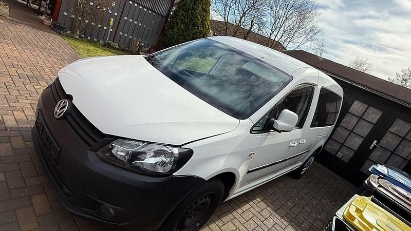 Gebraucht VW Caddy Maxi 102 PS (75 kW) 2011 Weiß Van / Kleinbus