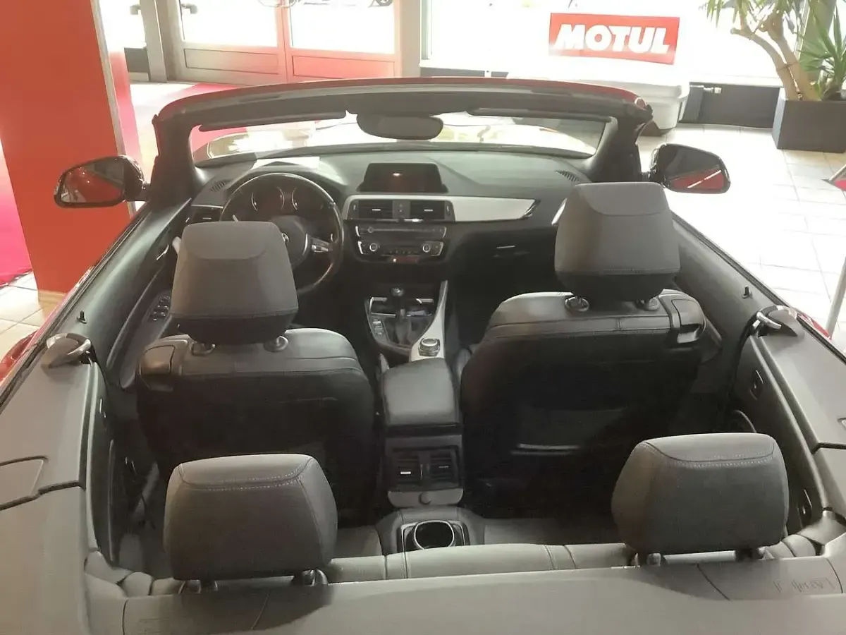 Gebraucht BMW 218 M Sport 150 PS (110 kW) 2018 Rot Cabrio