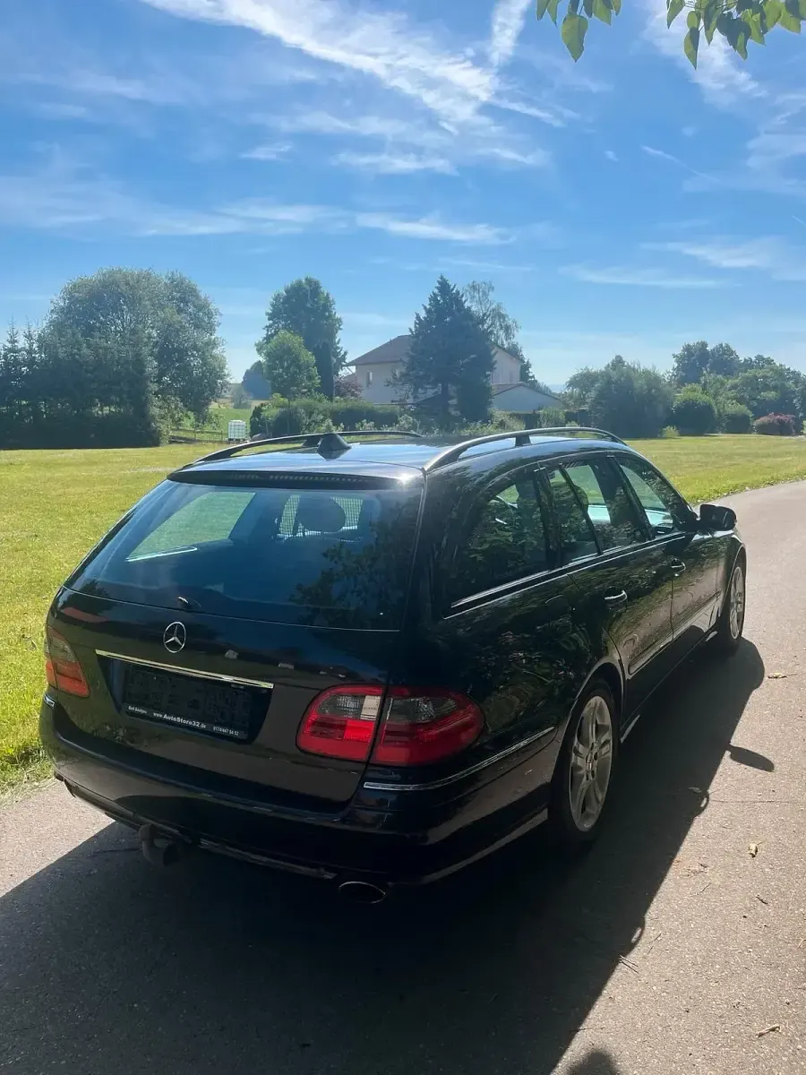 Gebraucht Mercedes E280 190 PS (139 kW) 2009 Schwarz Kombi