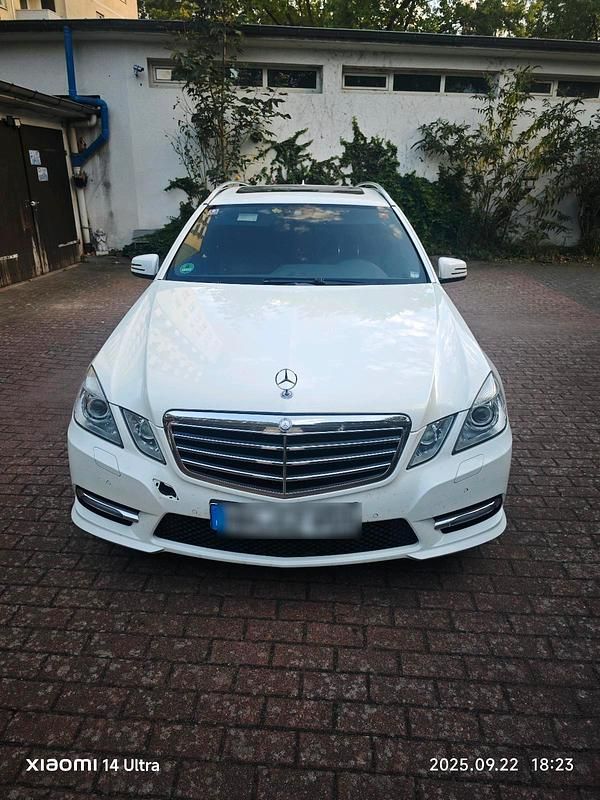 Weiß Gebraucht 2012 Mercedes 250 Avantgarde Kombi | 10.000 € - Bild 1/4