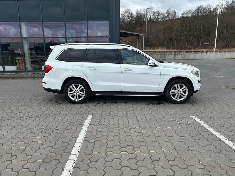 Gebraucht Mercedes GL450 367 PS (269 kW) 2015 Weiß SUV