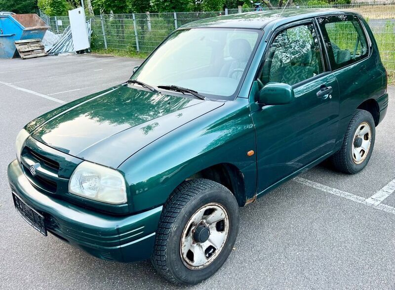 Grün Gebraucht 2000 Suzuki Vitara SUV | 2.890 € - Bild 1/4