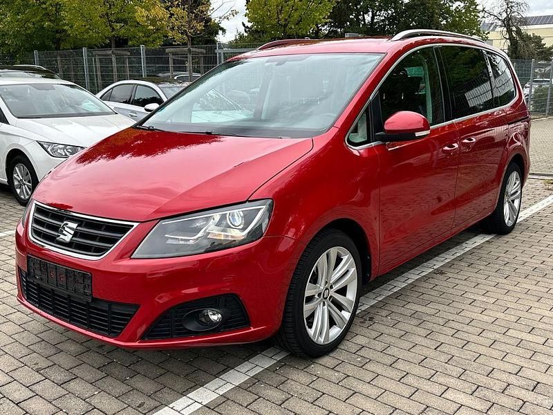Rot Gebraucht 2019 Seat Alhambra XCELLENCE Van / Kleinbus | 25.829 € (Fairer Preis) - Bild 1/4