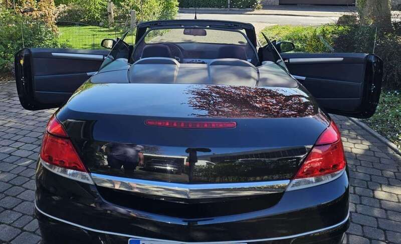 Schwarz Gebraucht 2007 Opel Astra Cabriolet Cosmo Cabrio | 4.500 € (Fairer Preis) - Bild 1/4