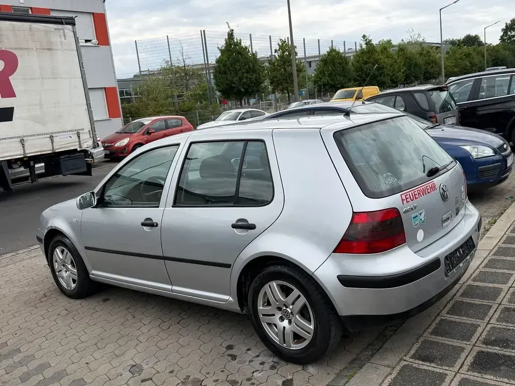 Gebraucht VW Golf IV 75 PS (55 kW) 2002 Silber Limousine