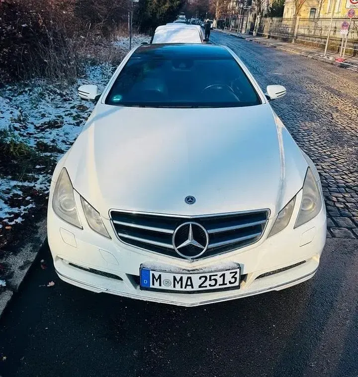 Second-hand Mercedes E250 207 CP (152 kW) 2009 Alb Coupe