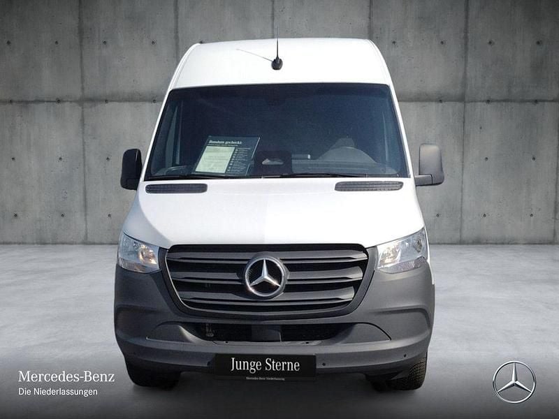 Używany Mercedes Sprinter 170 KM (125 kW) 2025 Biały Van
