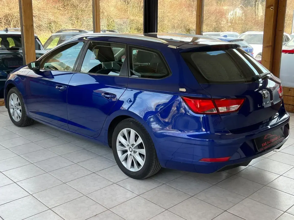 Używany Seat Leon ST Style 125 KM (91 kW) 2018 Niebieski Kombi