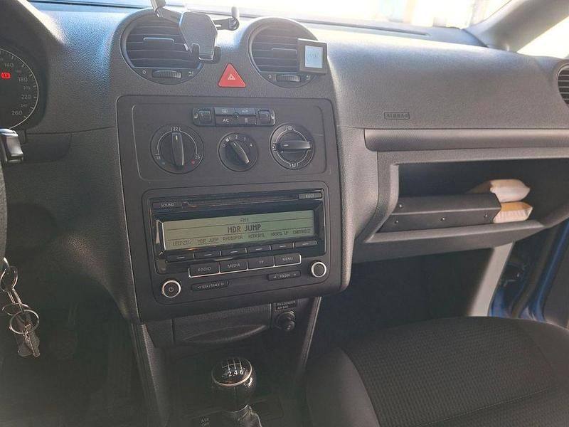 Gebraucht VW Caddy Maxi 140 PS (102 kW) 2010 Blau Van / Kleinbus