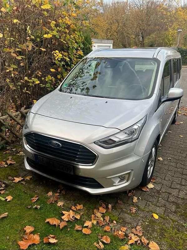 Gebraucht 2021 Ford Tourneo Trend Kombi | 23.500 € - Bild 1/4