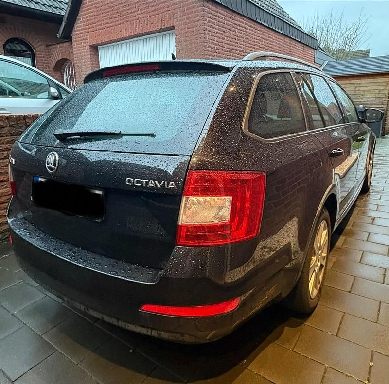 Gebraucht Skoda Octavia 110 PS (80 kW) 2016 Schwarz Kombi