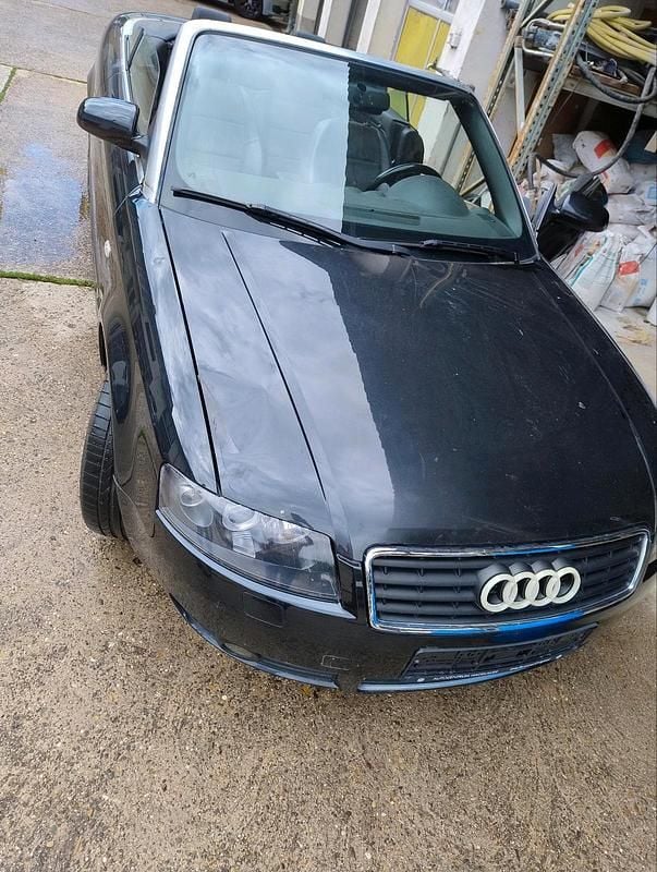 Schwarz Gebraucht 2004 Audi A4 Cabriolet Cabrio | 1.300 € (Superpreis) - Bild 1/4