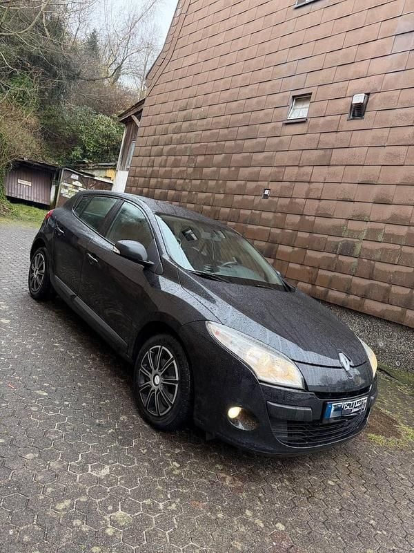 Gebraucht Renault Mégane GrandTour 115 PS (84 kW) 2011 Schwarz Kombi