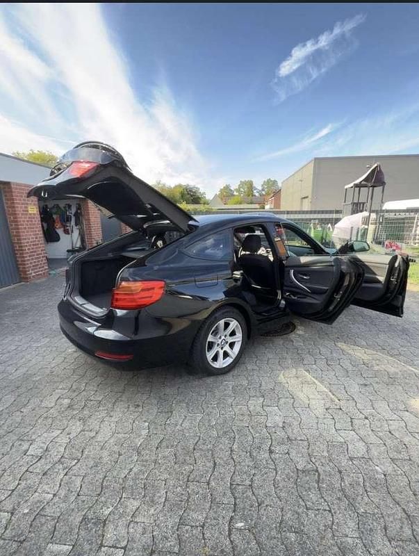 Gebraucht BMW 320 184 PS (135 kW) 2014 Limousine