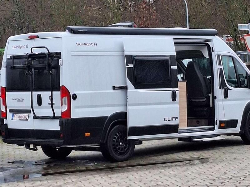 Weiß Gebraucht 2022 Fiat Ducato Van | 51.000 € - Bild 1/4