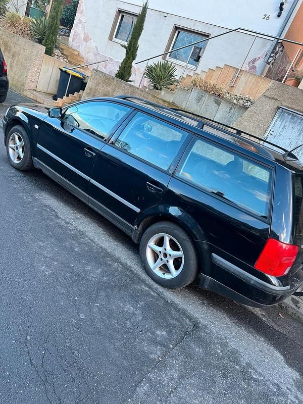 Gebraucht VW Passat 150 PS (110 kW) 1999 Schwarz Kombi